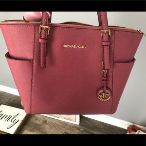 Michael Kors barely used pink purse